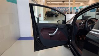 FORD Fiesta 5p 1.2 16v Titanium POCHISSIMI CHILOMETRI