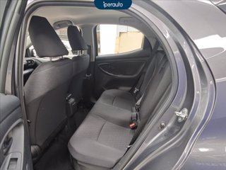 TOYOTA Yaris 1.5h lounge