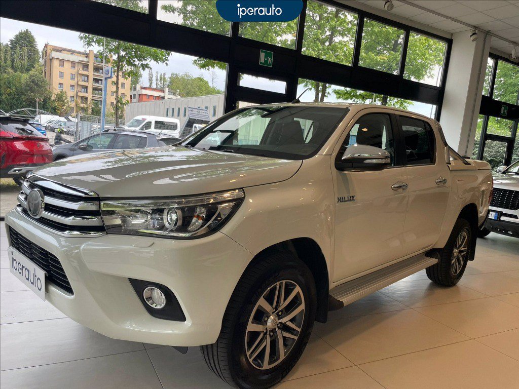 TOYOTA Hilux 2.4 d-4d double cab executive 4wd auto