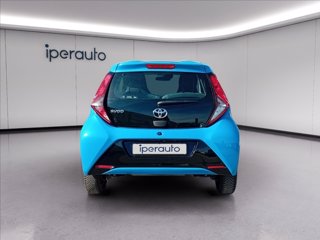 TOYOTA Aygo 5p 1.0 x-cool m-mt 72cv