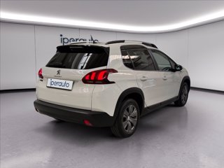 PEUGEOT 2008 1.2 puretech Signature s&s 82cv